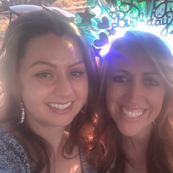 Meet your Posher, Jessica - Picture 1 of 1